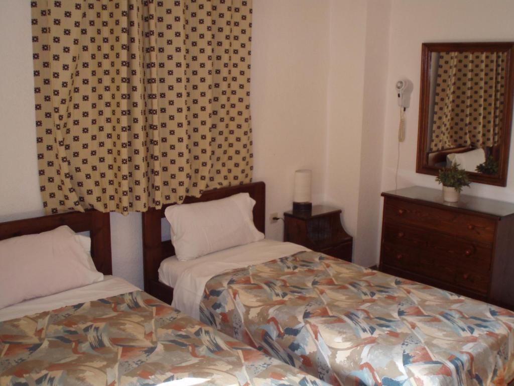 Pantazis Studios Aegina Room photo