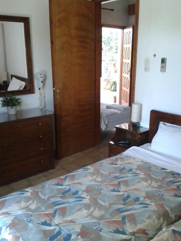 Pantazis Studios Aegina Room photo